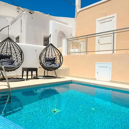 Xaravgi Fira (Santorini)