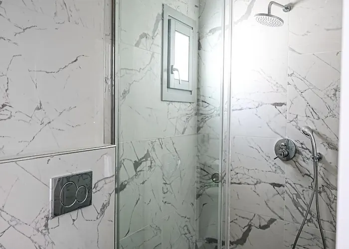 Szálloda Xaravgi Fíra