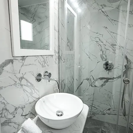 Xaravgi * 산토리니