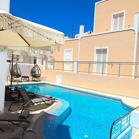 Xaravgi Fira (Santorini)