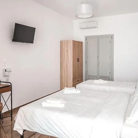 Hotel Xaravgi Fira (Santorini)